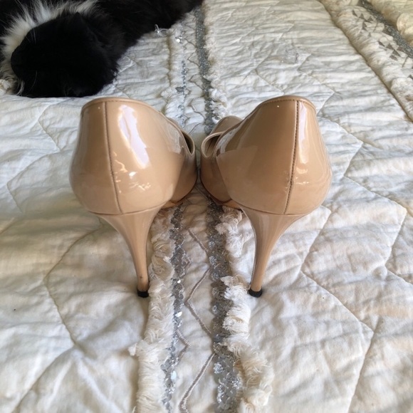 Manolo Blahnik BB Patent 115 mm Pointed-Toe Pump - Picture 6 of 7